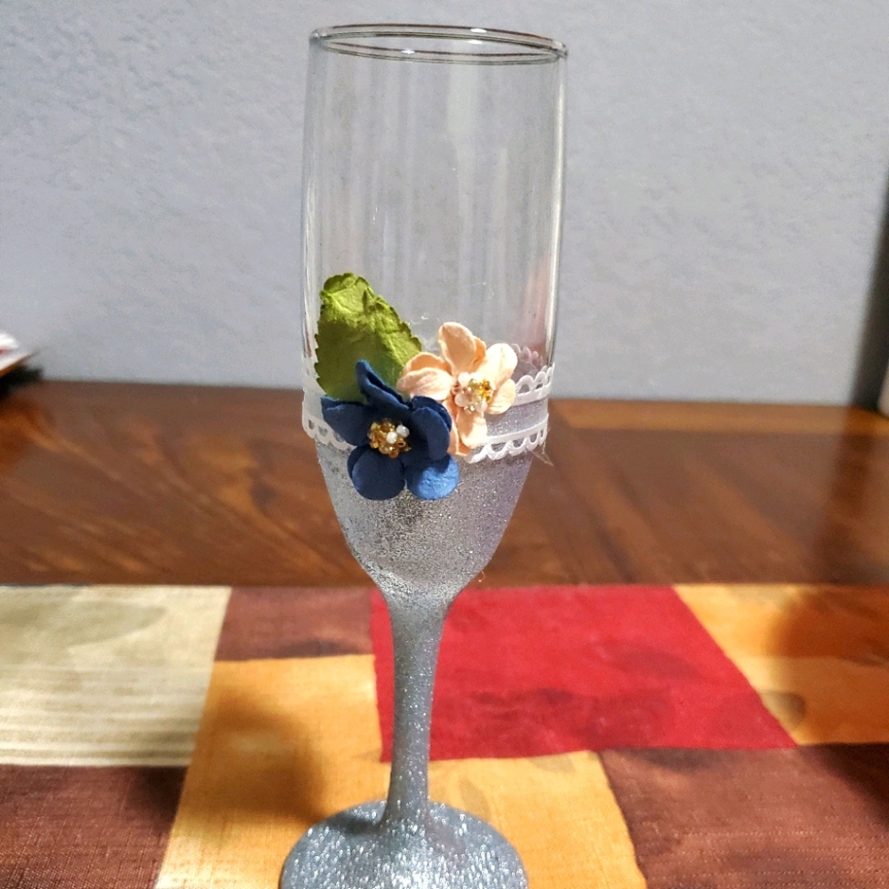 Toasting flutes